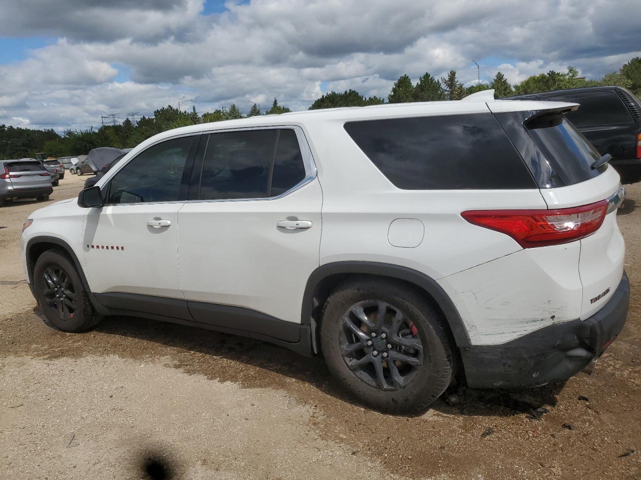 2020 Chevrolet Traverse Ls - Image 2