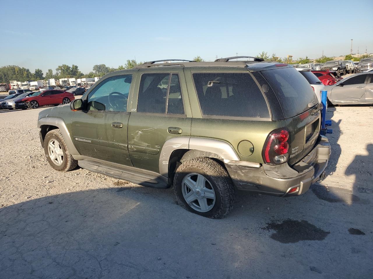 2002 Chevrolet Trailblazer - Image 2