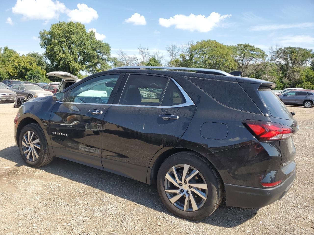 2023 Chevrolet Equinox Premier - Фото 2