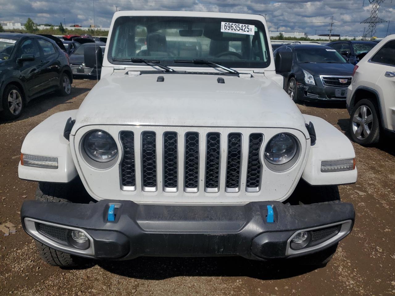 2023 Jeep Wrangler Sahara 4Xe - Фото 5