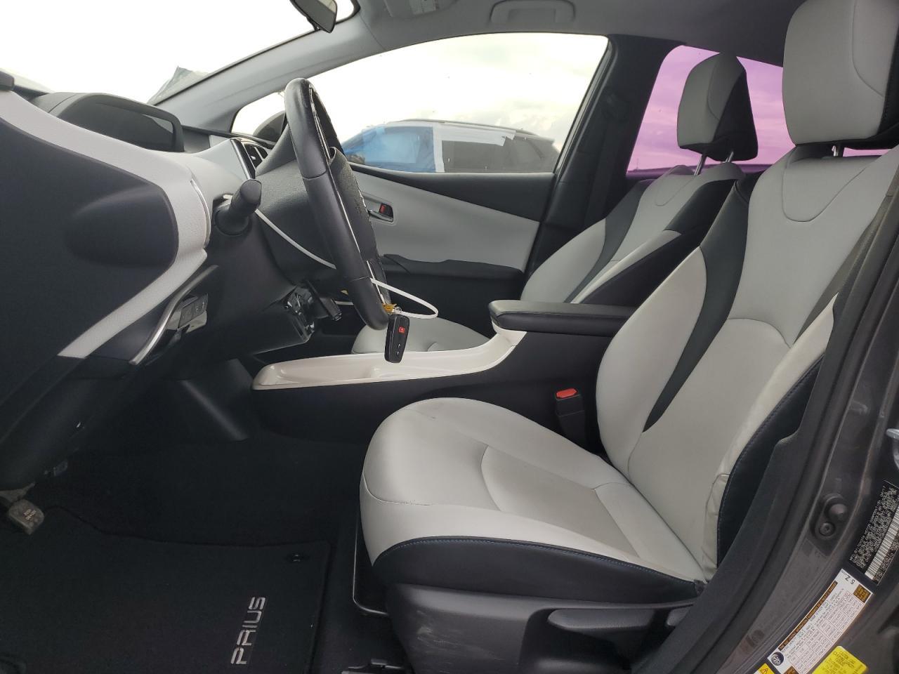 2017 Toyota Prius - Фото 7