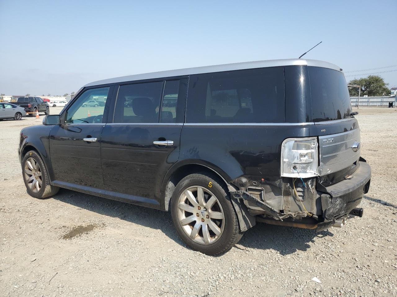2009 Ford Flex Limited - Image 2