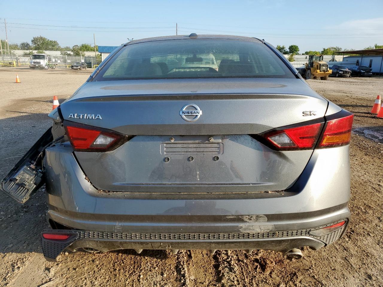 2019 Nissan Altima Sr - Фото 6