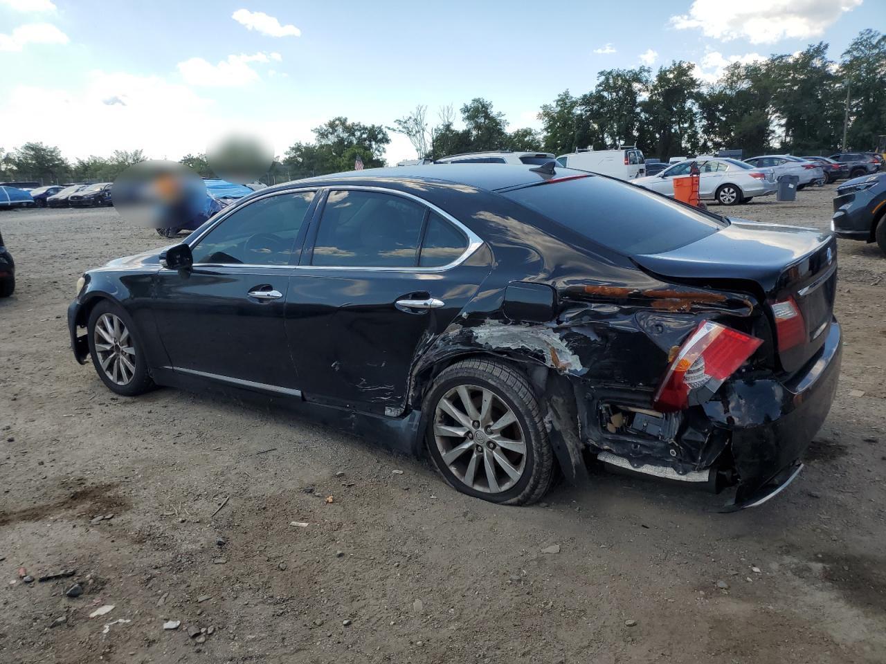 2011 Lexus Ls 460 - Image 2