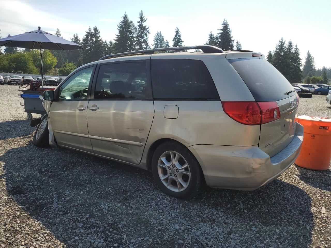 2006 Toyota Sienna Xle - Image 2