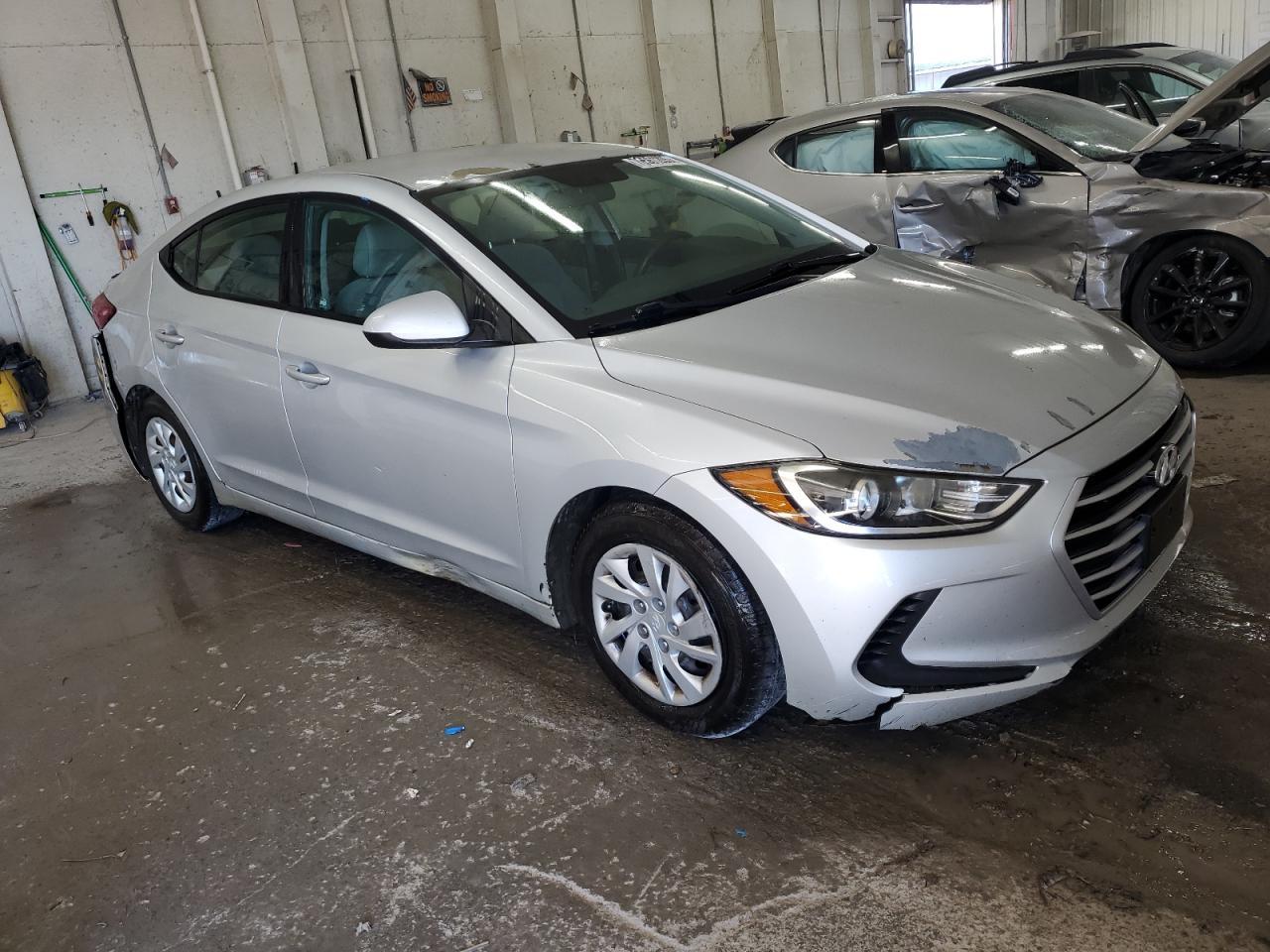 2017 Hyundai Elantra Se - Фото 4