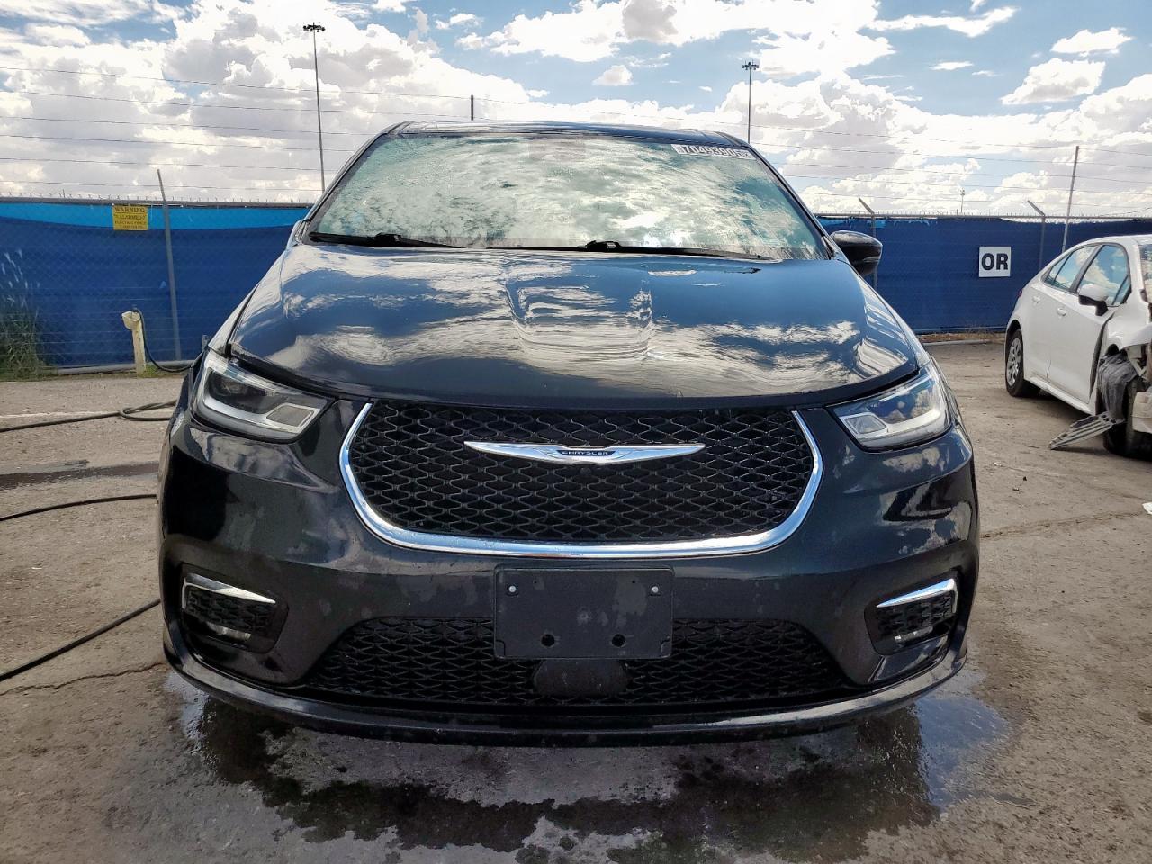 2023 Chrysler Pacifica Touring L - Фото 5