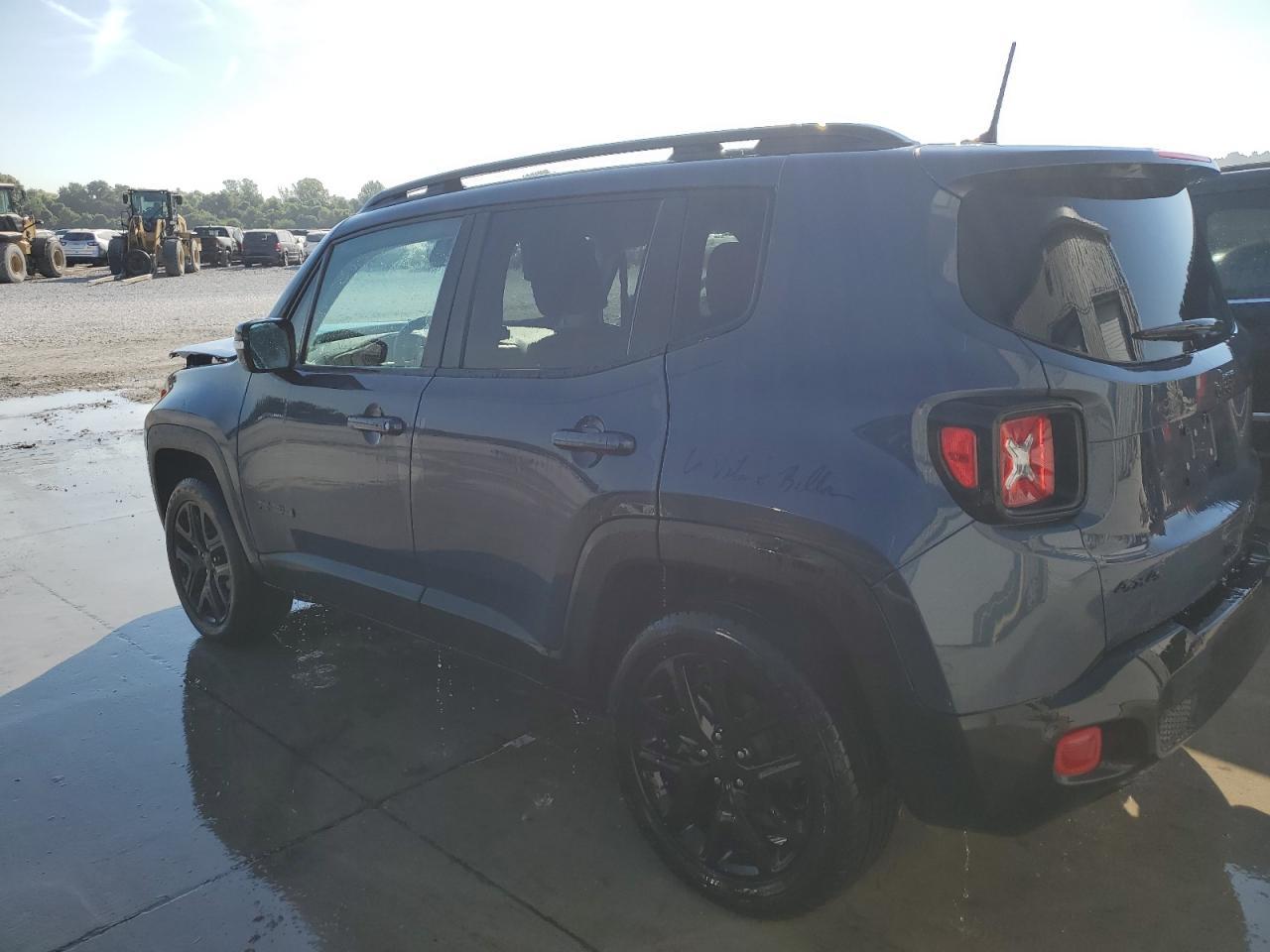 2023 Jeep Renegade Altitude - Фото 2