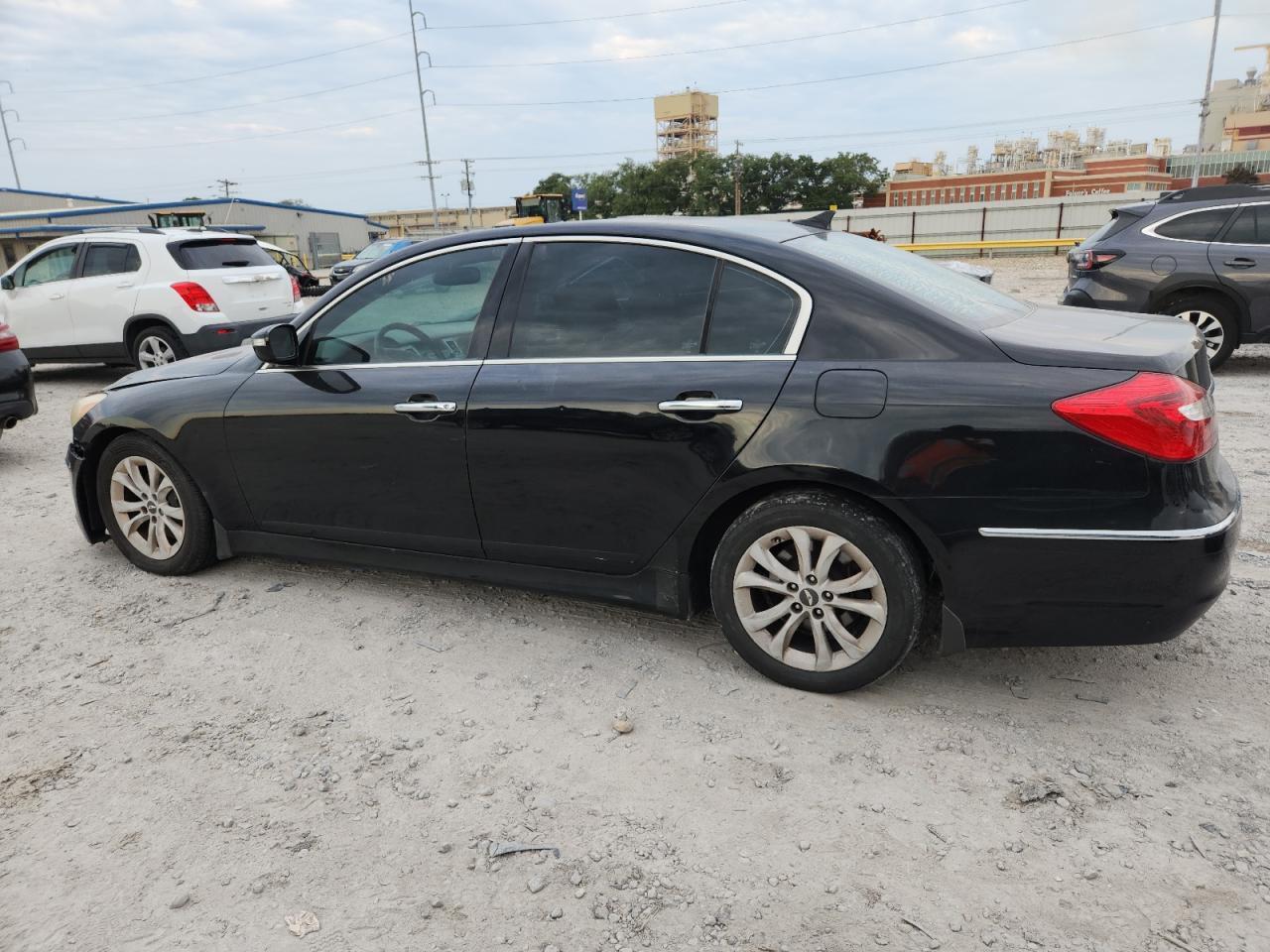 2013 Hyundai Genesis 3.8L - Фото 2