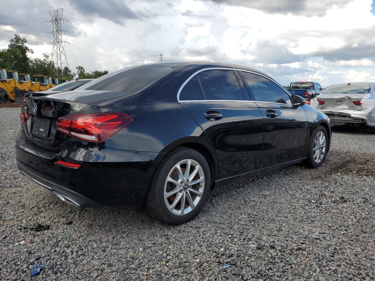 2020 Mercedes-Benz A 220 - Фото 3