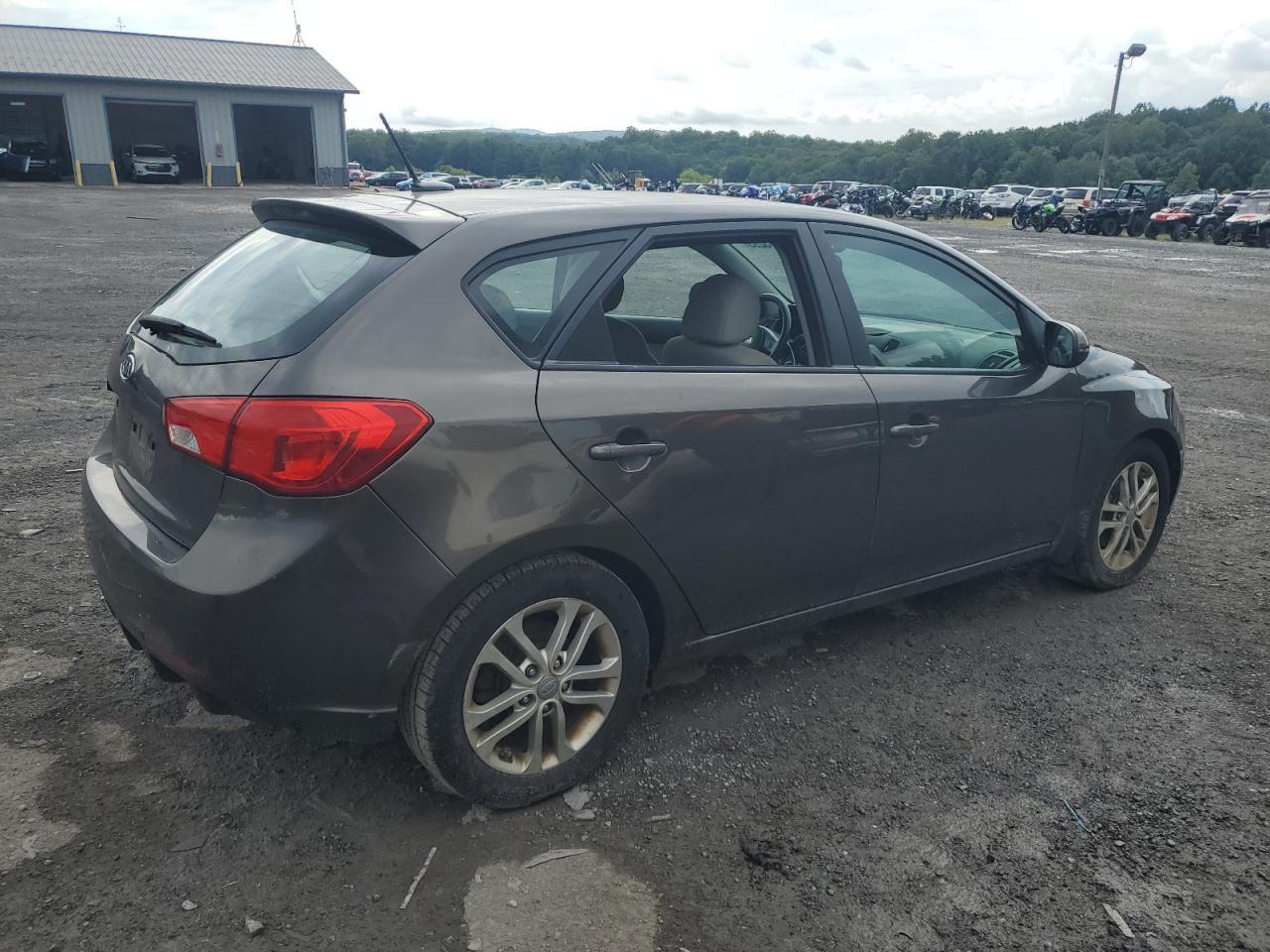 2012 Kia Forte Ex - Image 3