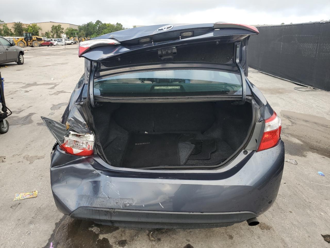 2015 Toyota Corolla L - Фото 6