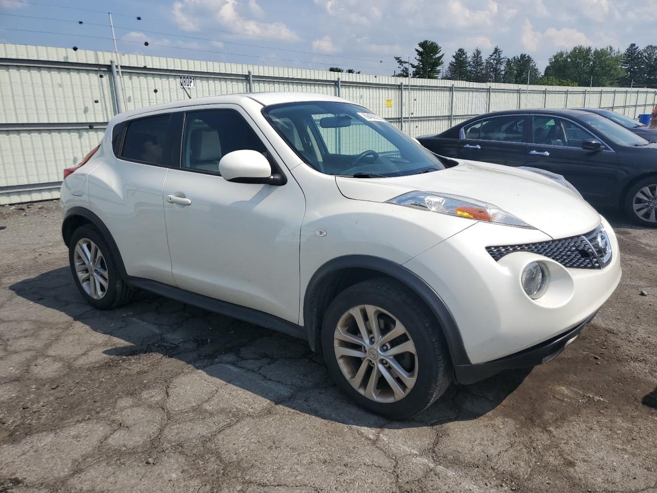 2014 Nissan Juke S - Image 4
