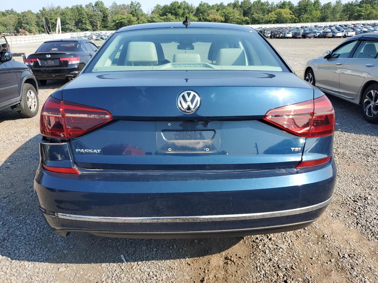 2019 Volkswagen Passat Wolfsburg - Фото 6