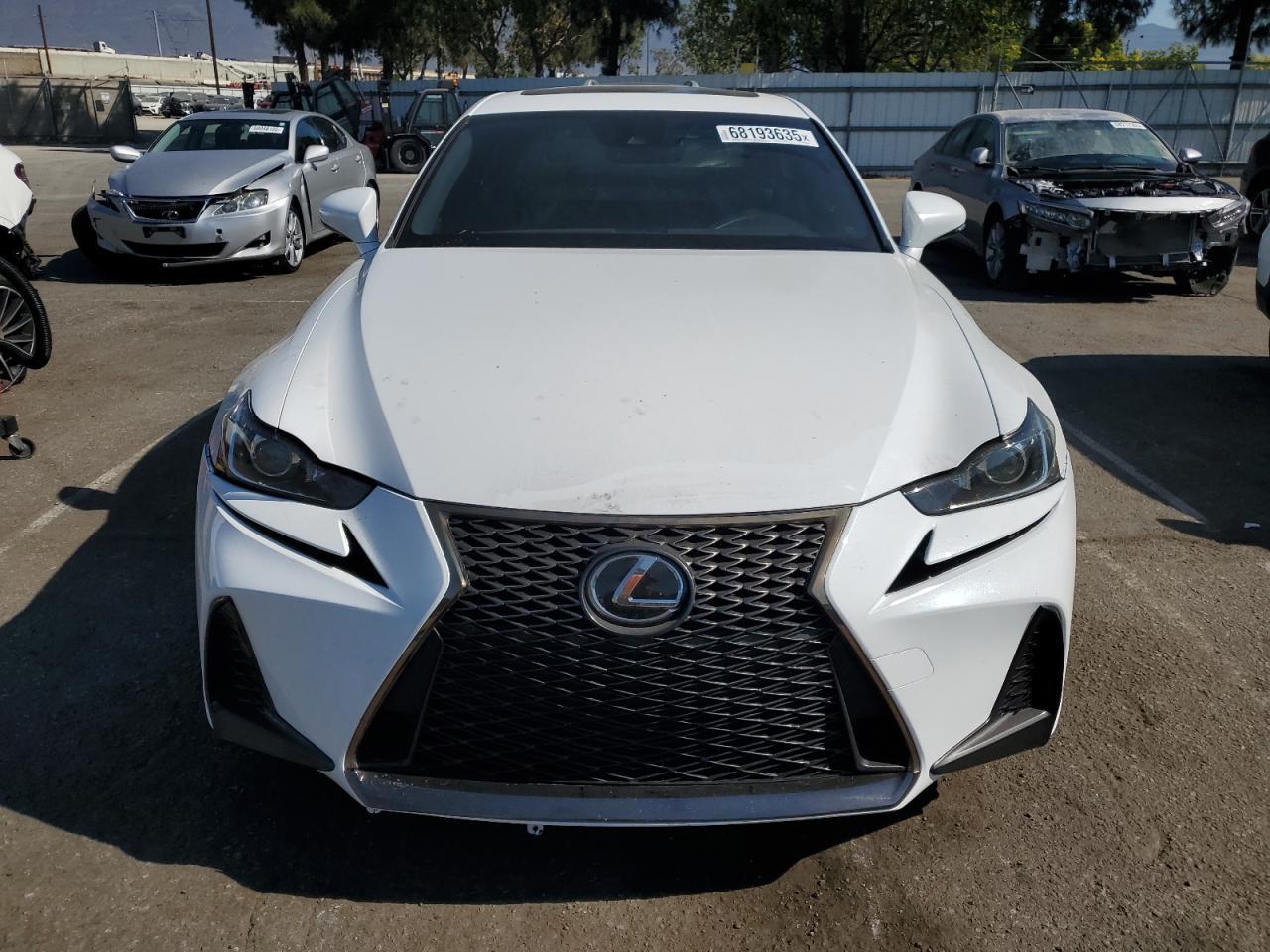 2017 Lexus Is 200T - Image 5