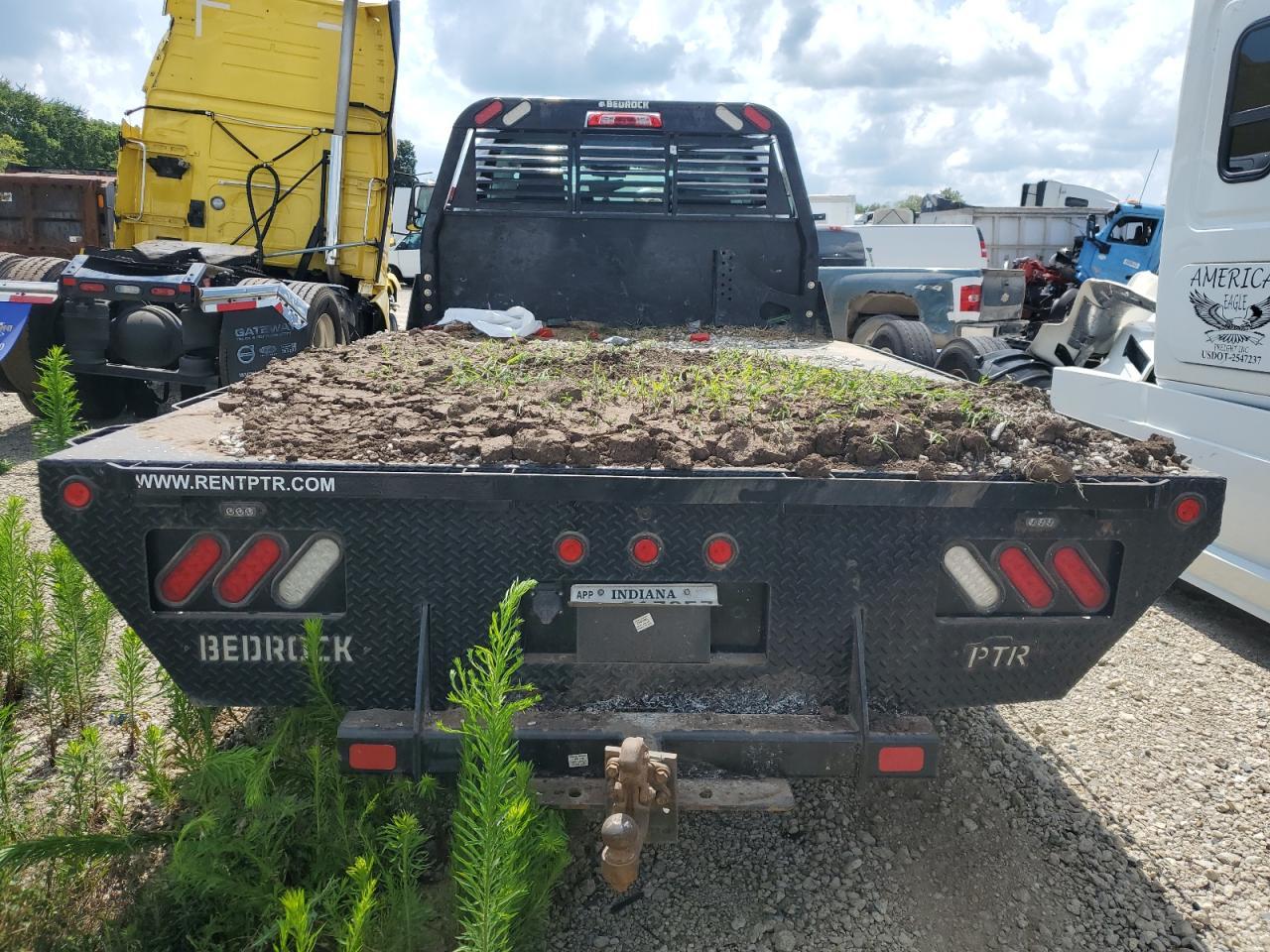 2022 Chevrolet Silverado Medium Duty - Фото 6