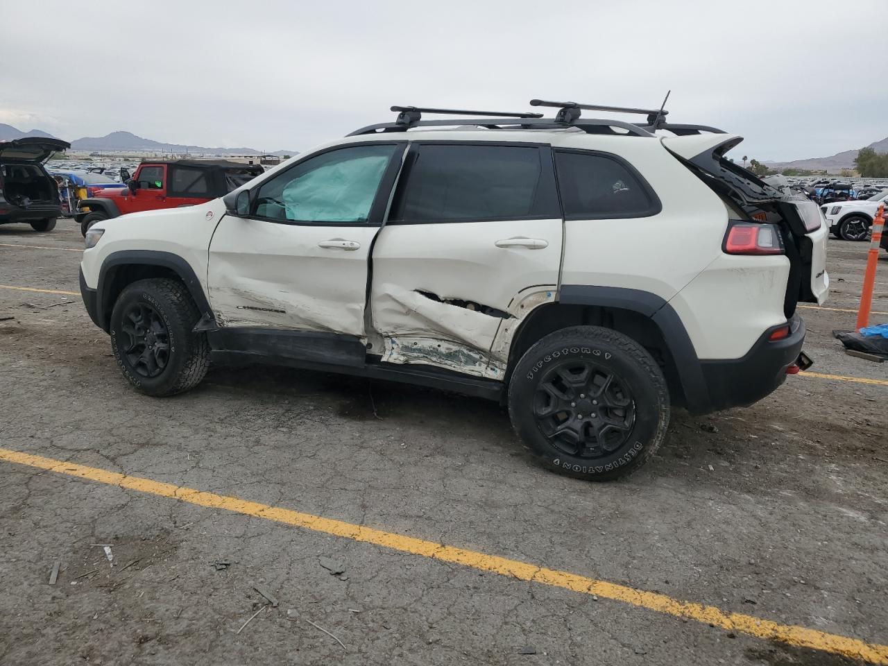 2019 Jeep Cherokee Trailhawk - Фото 2