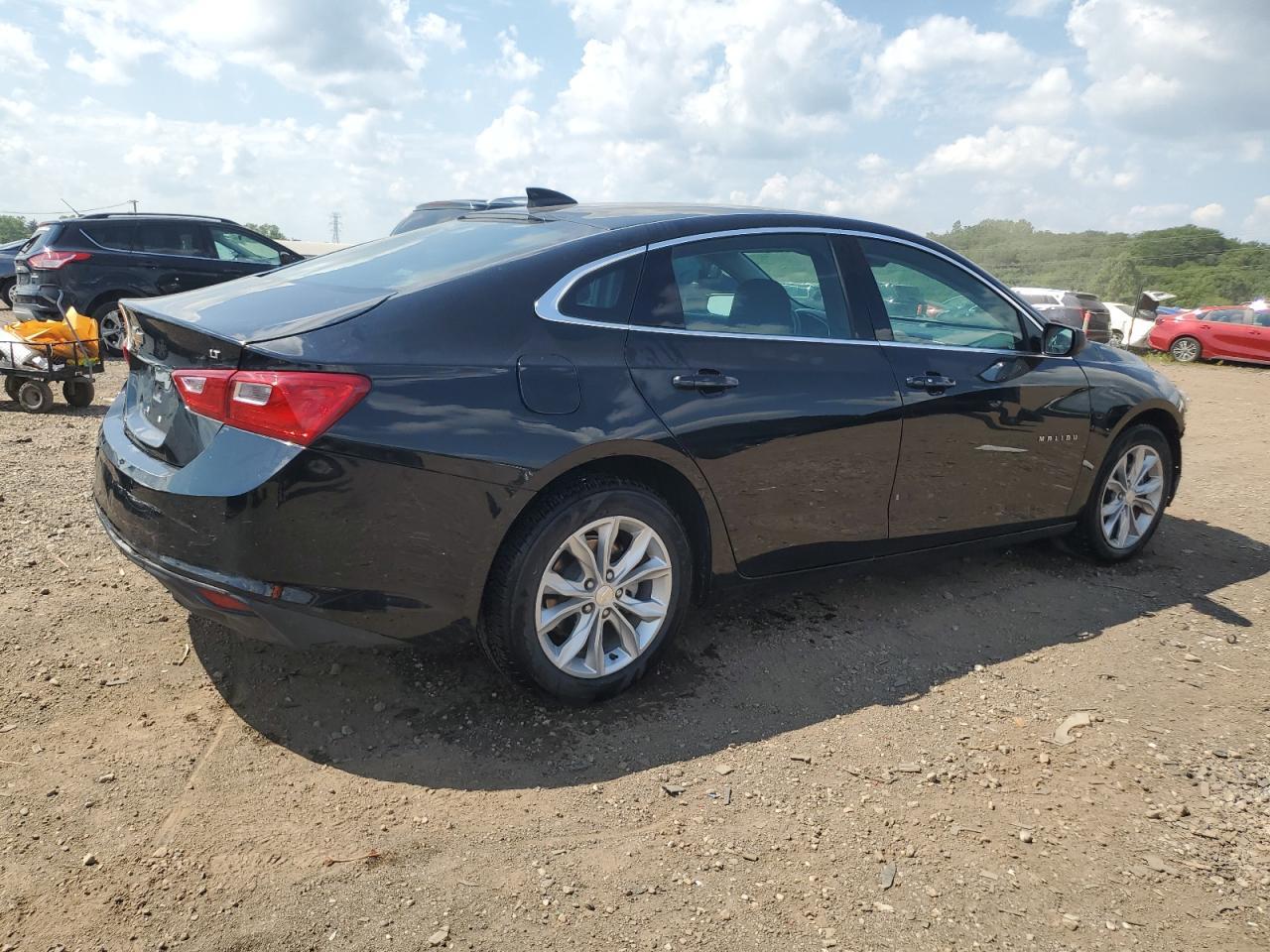2024 Chevrolet Malibu Lt - Image 3
