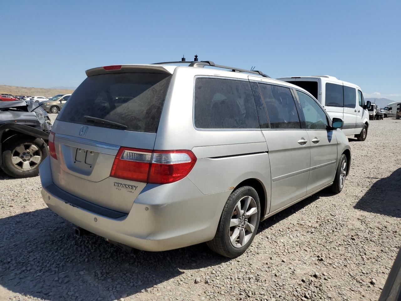 2005 Honda Odyssey Touring - Фото 3