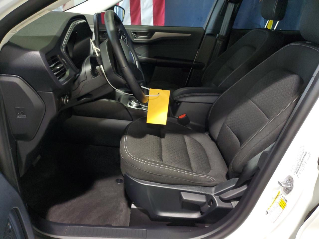 2025 Ford Escape Active - Image 7