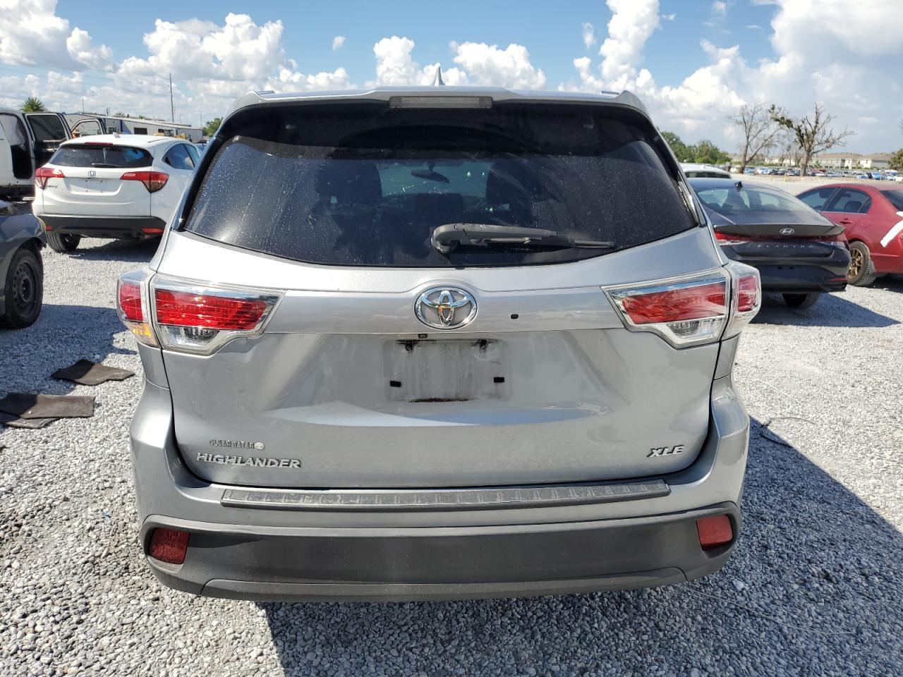 2015 Toyota Highlander Xle - Фото 6