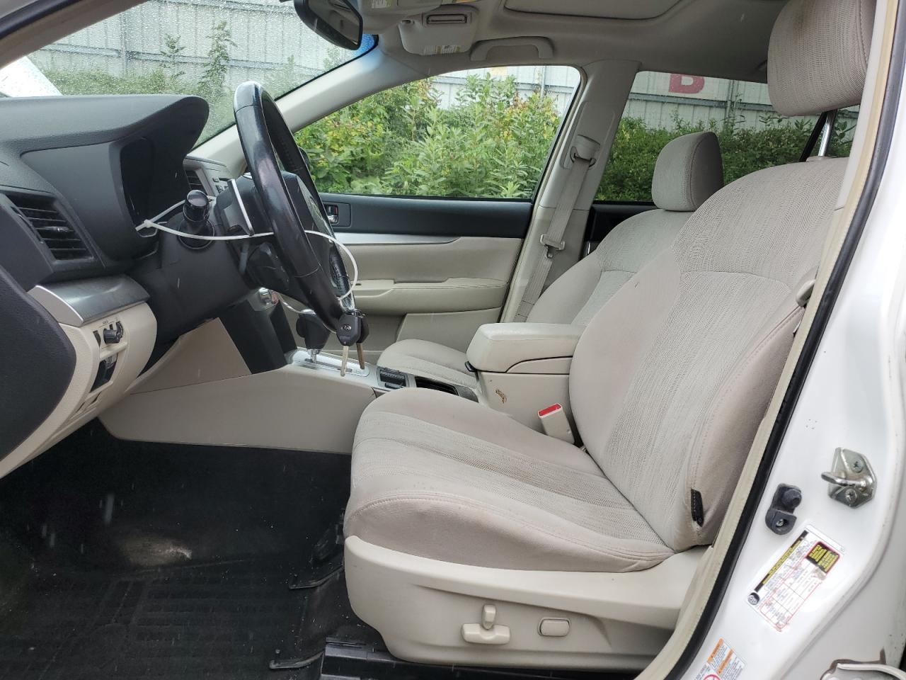 2014 Subaru Outback 2.5I Premium - Image 7