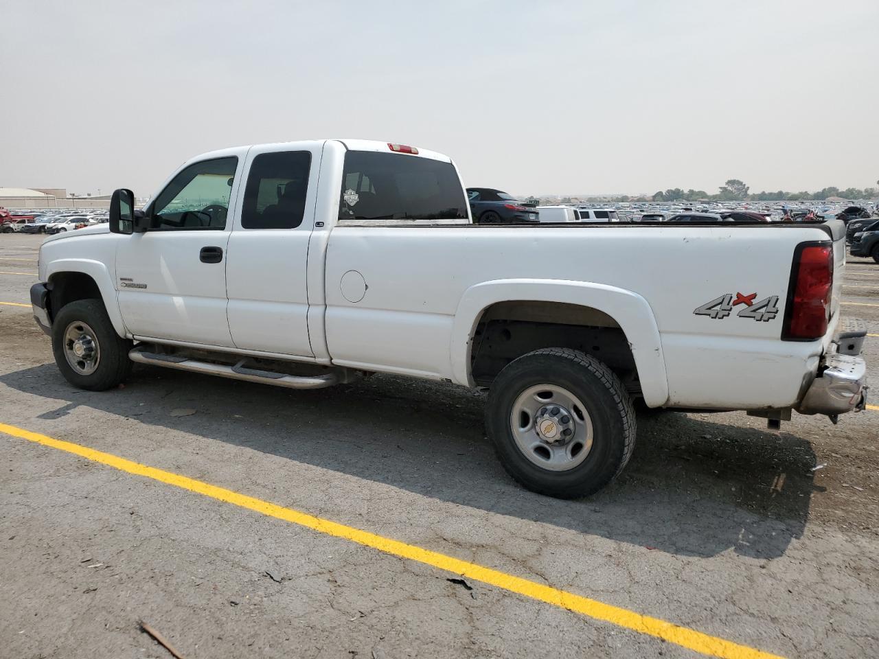 2003 Chevrolet Silverado K2500 Heavy Duty - Image 2