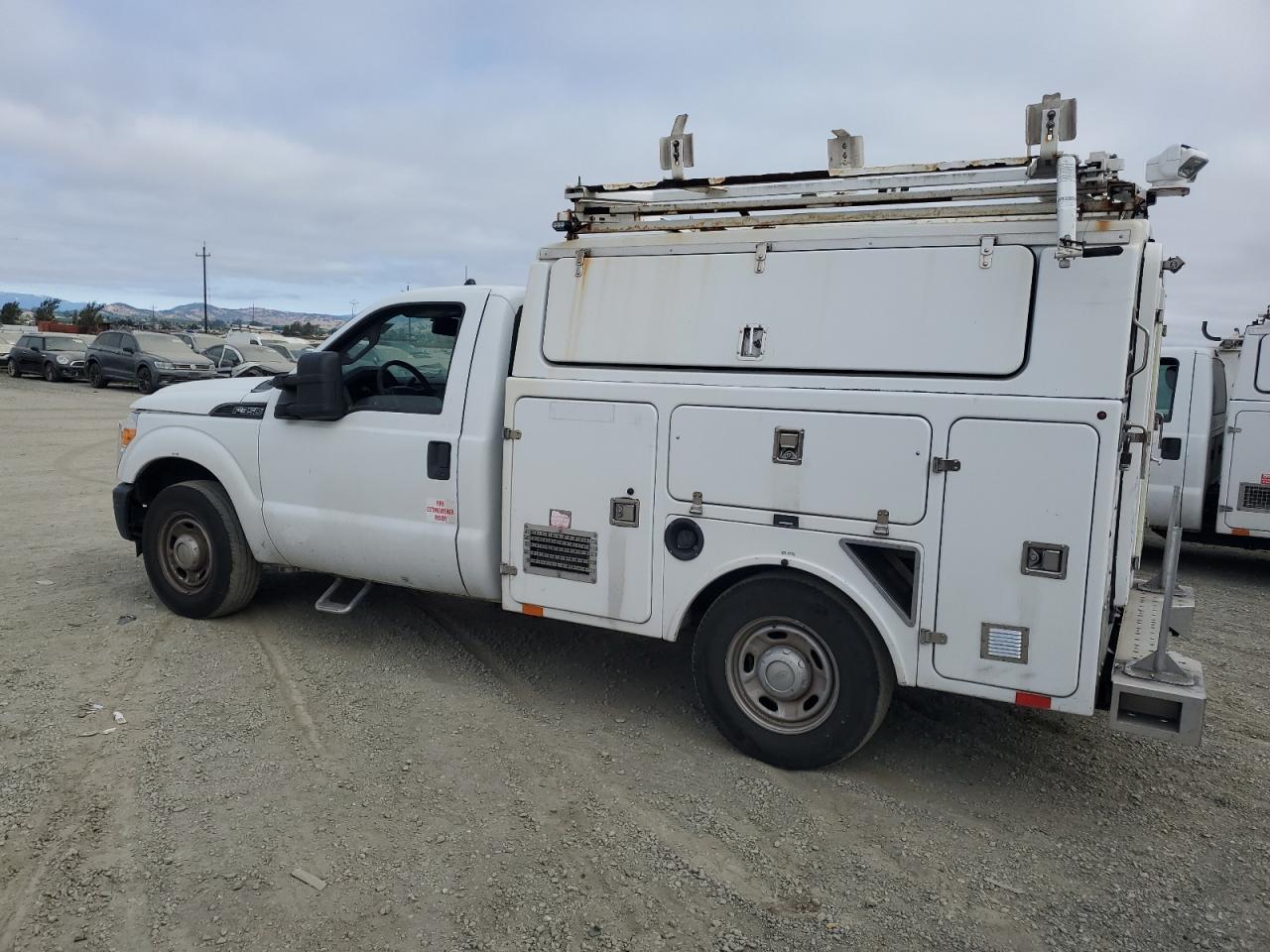 2013 Ford F-350 Sd Utility Truck ** R & D * Cln Title * Pri Fleet ** - Фото 2