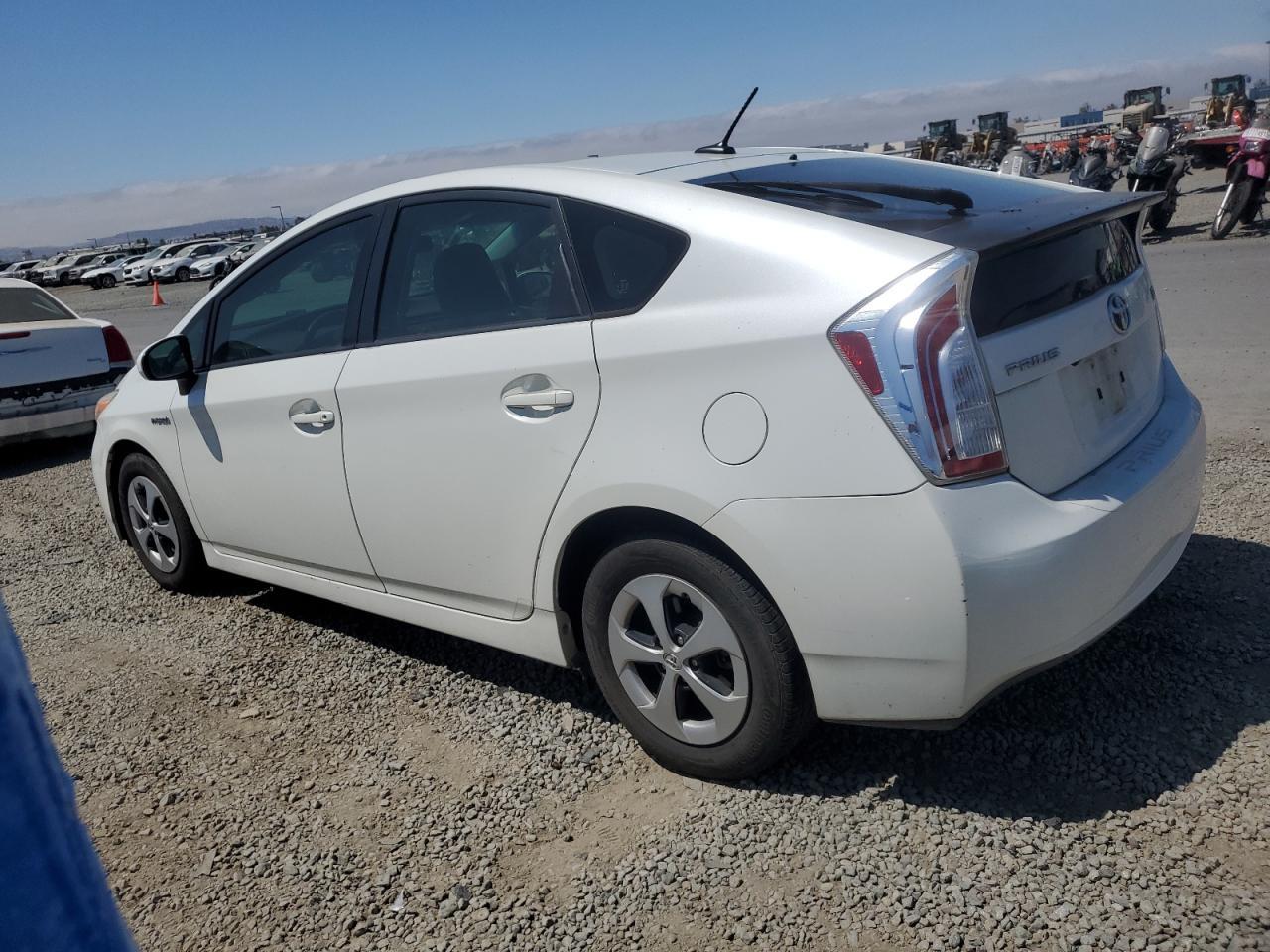 2013 Toyota Prius - Фото 2