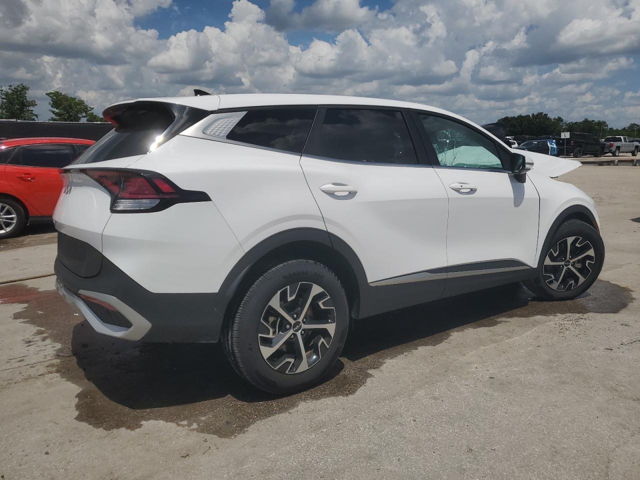 2025 Kia Sportage Ex - Image 3