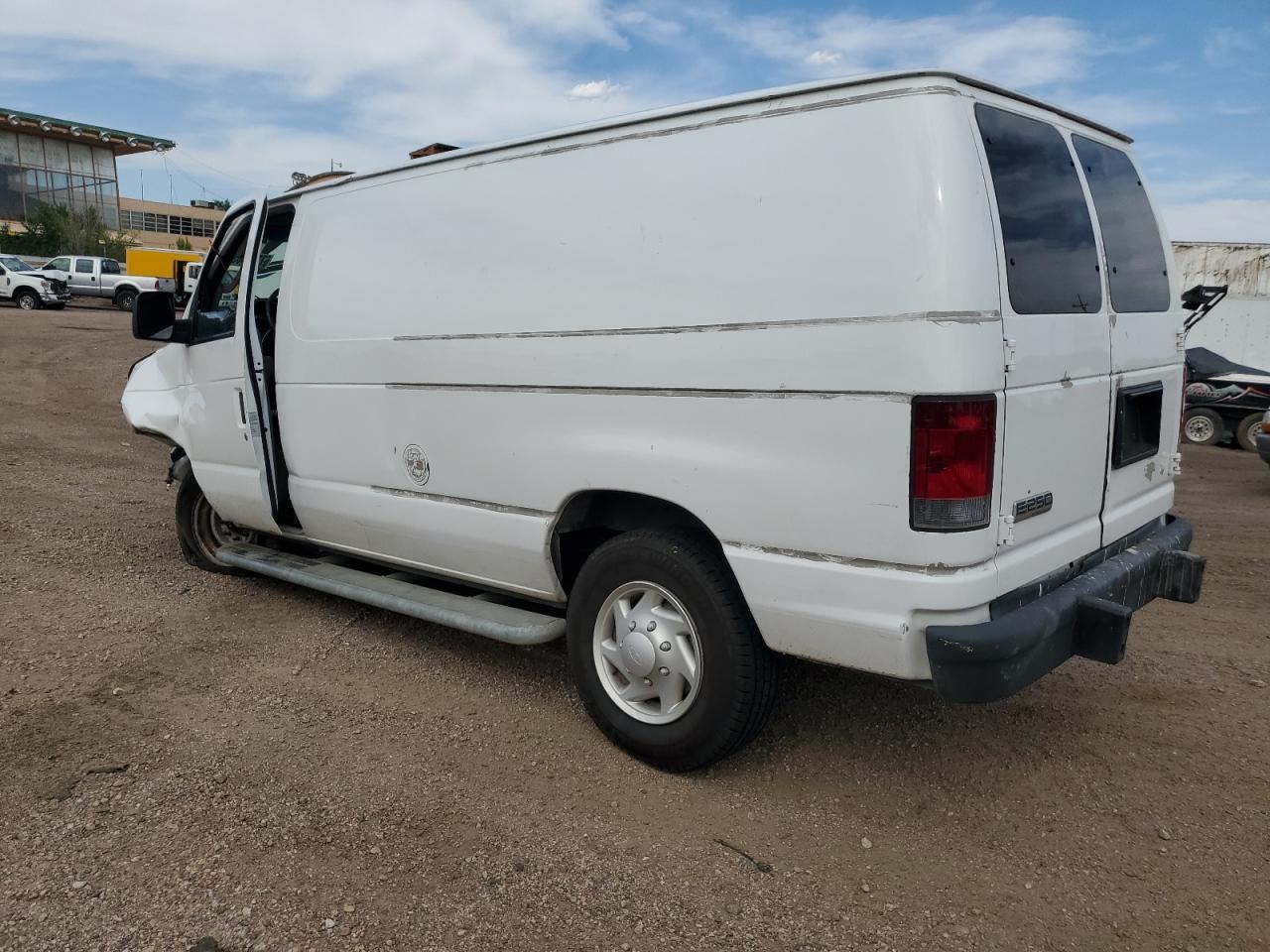 2009 Ford Econoline E250 Van - Image 2