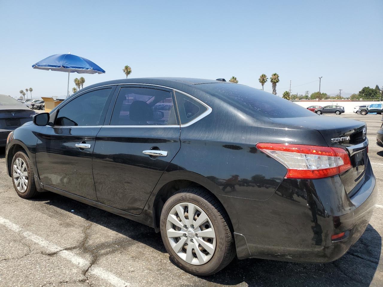 2015 Nissan Sentra S - Фото 2