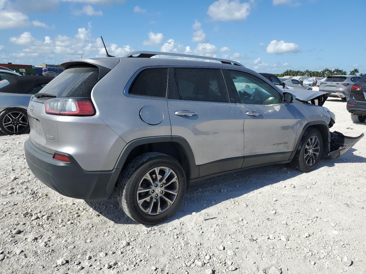 2019 Jeep Cherokee Latitude Plus - Фото 3