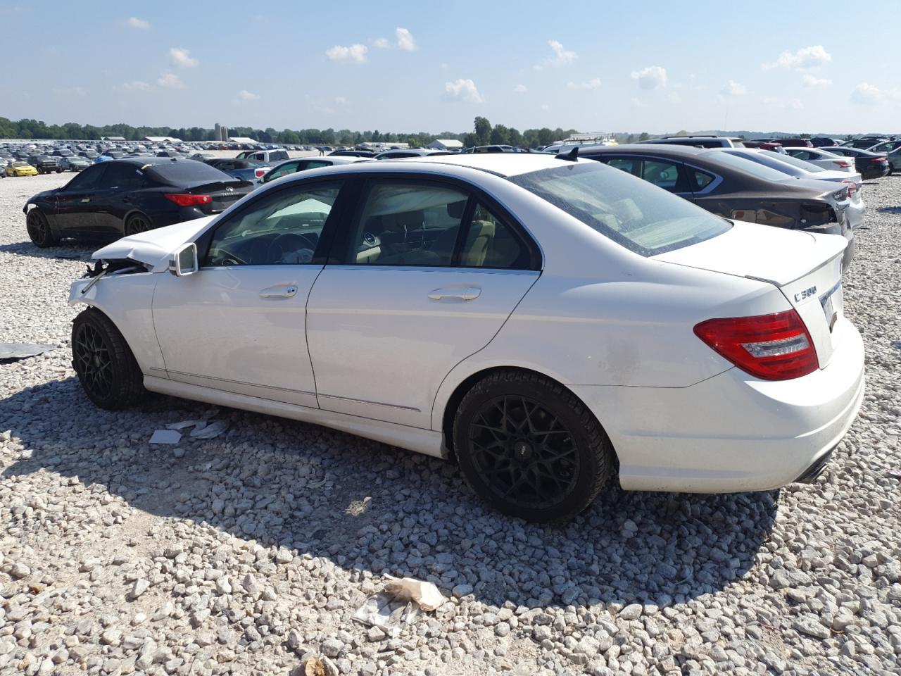 2014 Mercedes-Benz C 300 4Matic - Фото 2