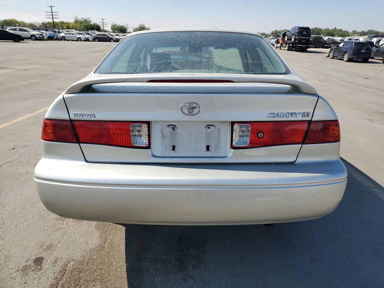 2000 Toyota Camry Ce - Image 6