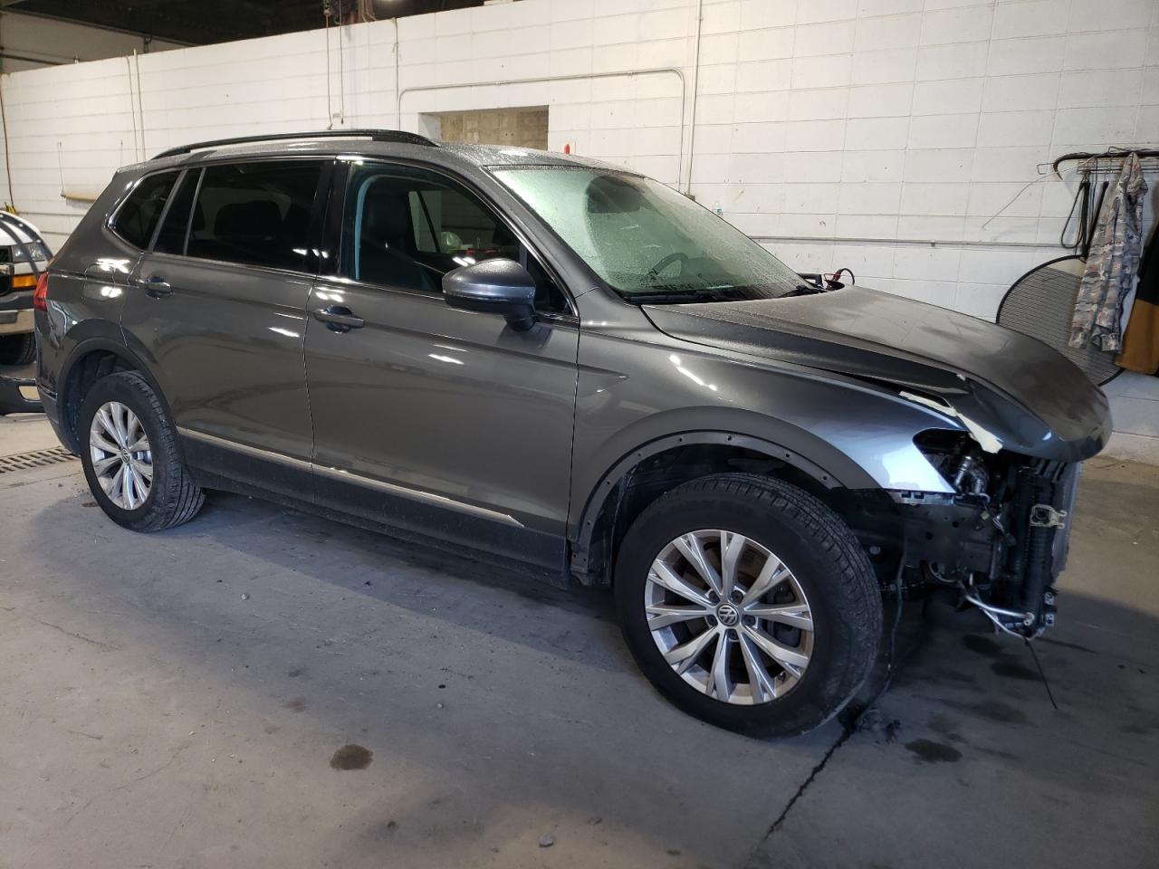 2018 Volkswagen Tiguan Se - Фото 4