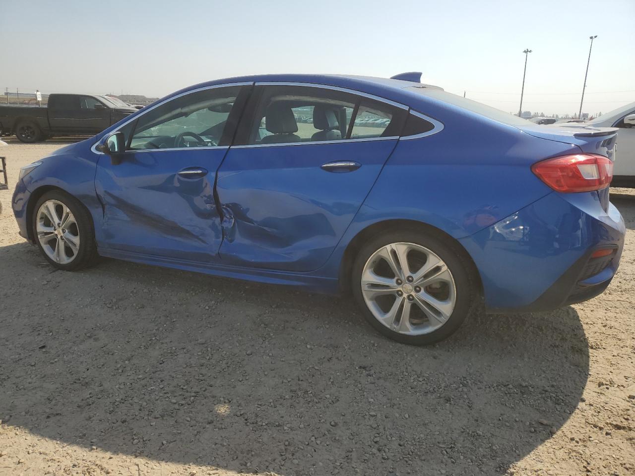 2017 Chevrolet Cruze Premier - Фото 2