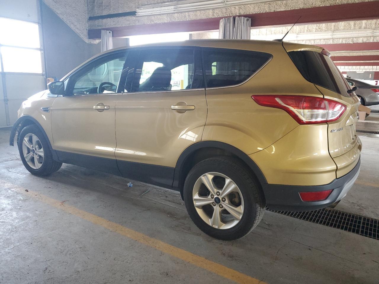 2014 Ford Escape Se - Фото 2
