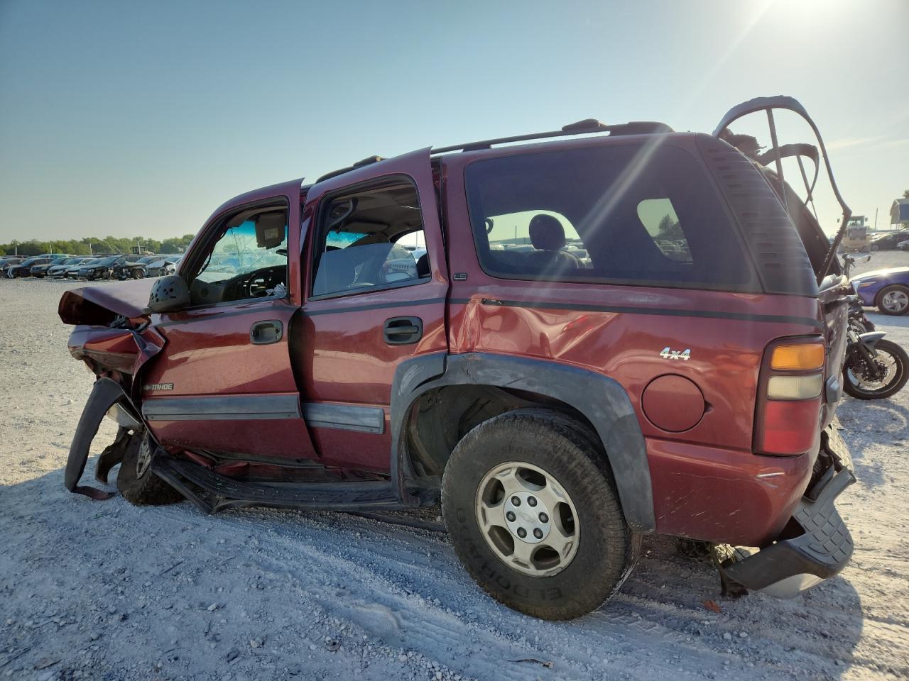 2002 Chevrolet Tahoe K1500 - Фото 2