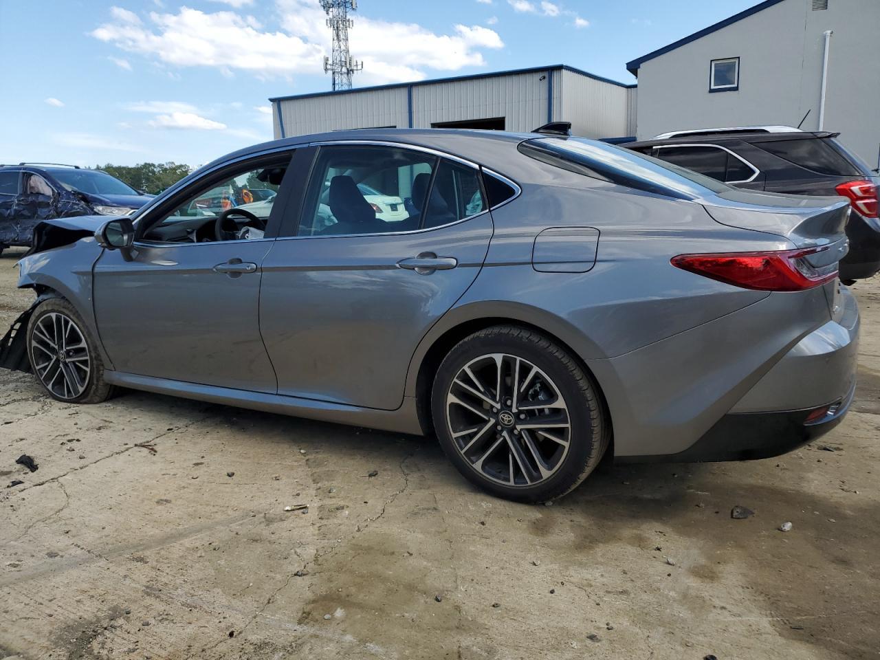 2025 Toyota Camry Xse - Фото 2