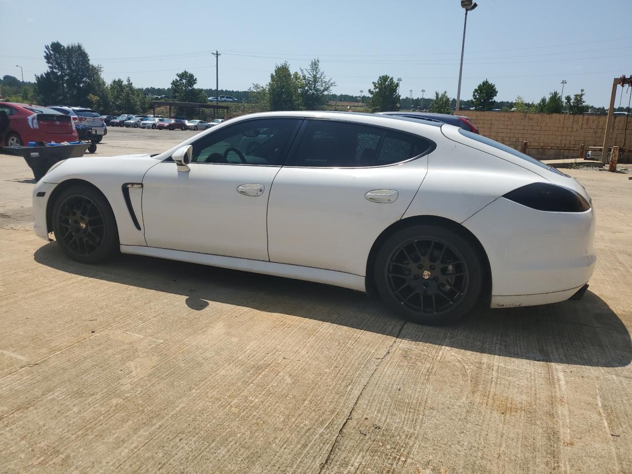 2010 Porsche Panamera S - Фото 2