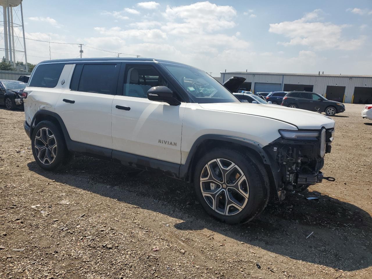 2025 Rivian R1S Adventure - Image 4
