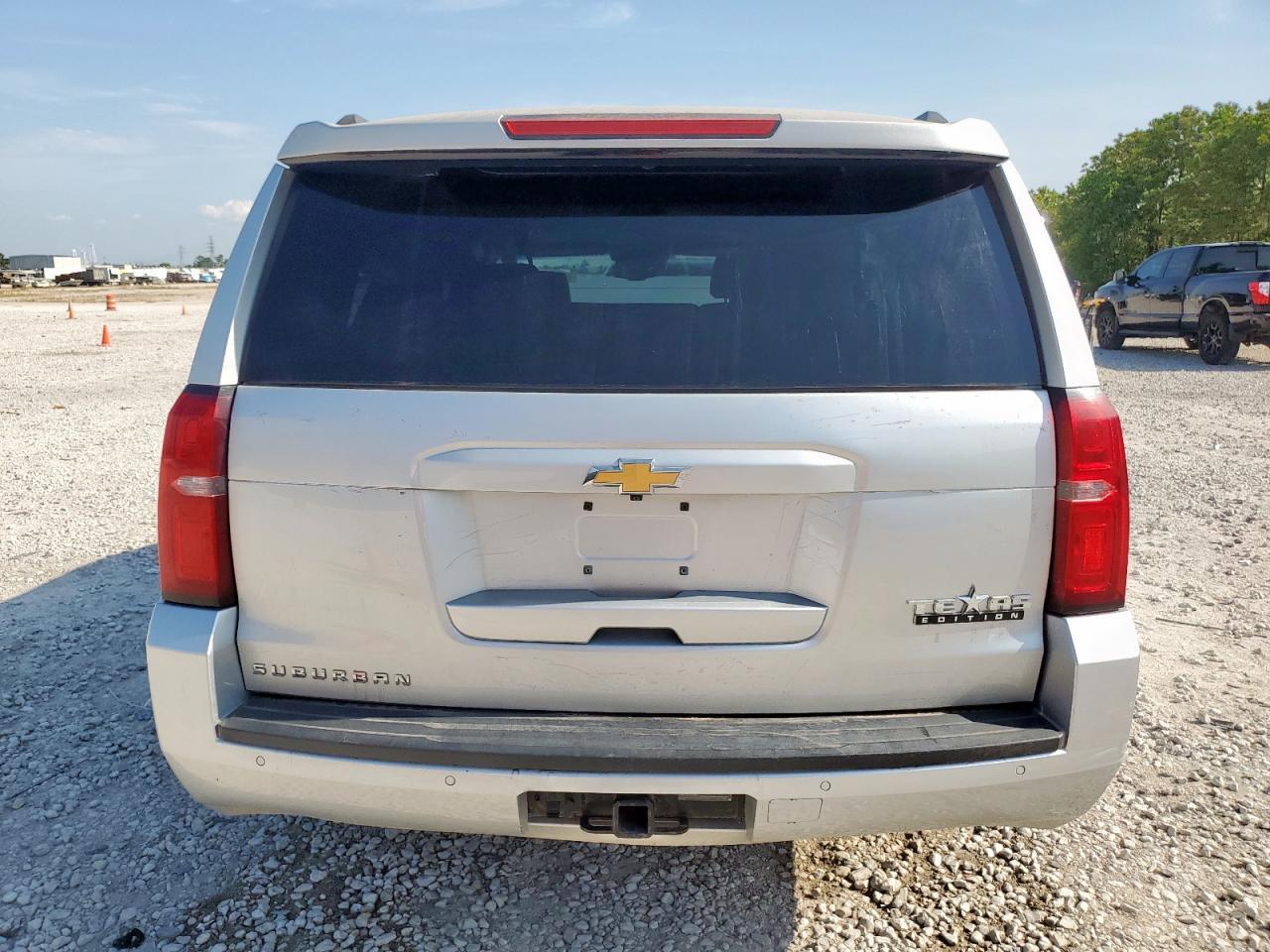 2020 Chevrolet Suburban K1500 Lt - Image 6