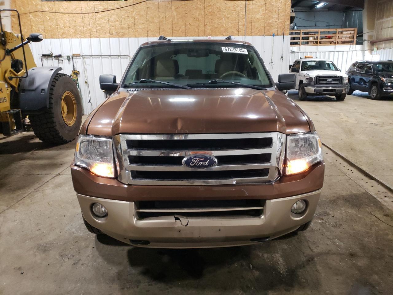 2011 Ford Expedition Xlt - Фото 5