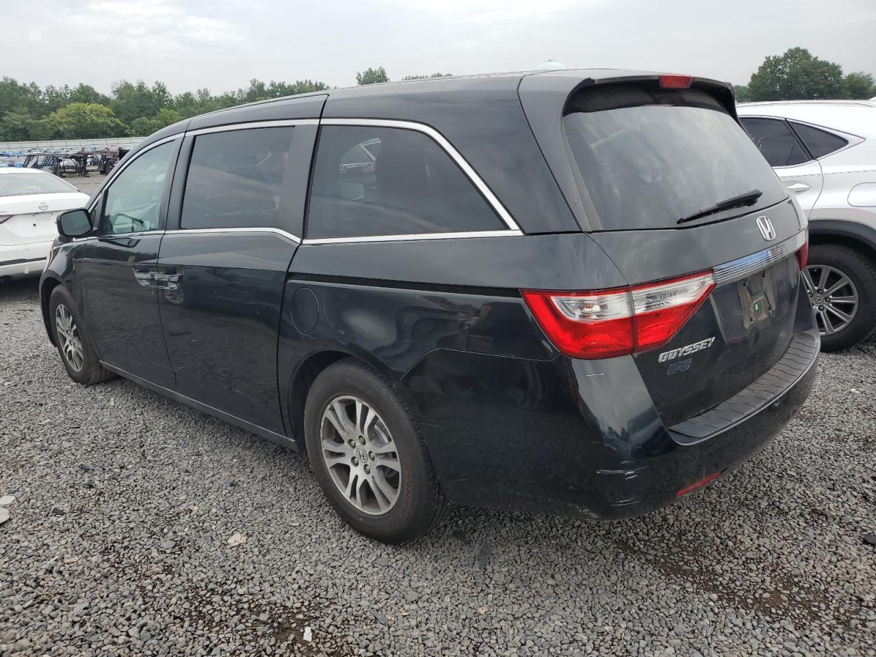 2011 Honda Odyssey Ex - Image 2
