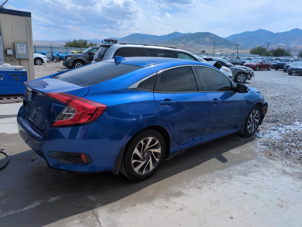2018 Honda Civic Ex - Image 3