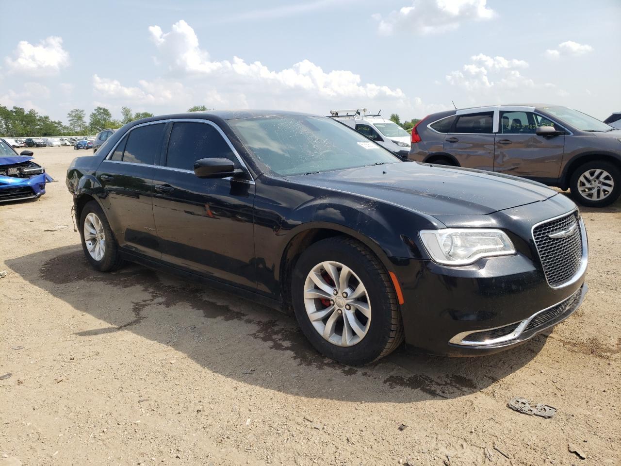 2016 Chrysler 300 Limited - Image 4