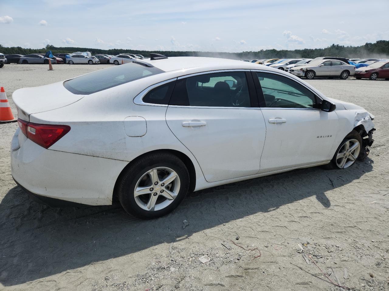 2024 Chevrolet Malibu Ls - Фото 3