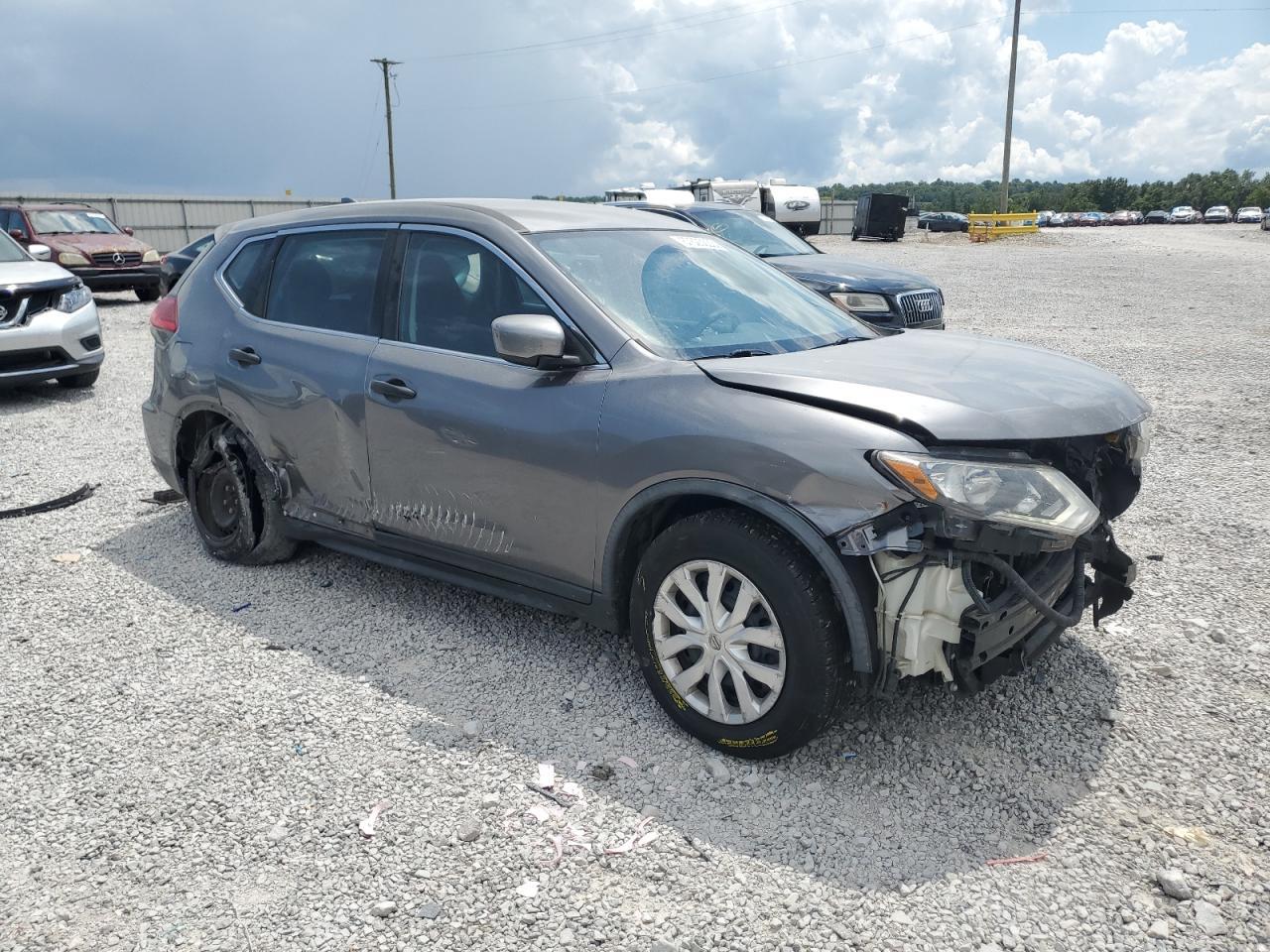 2017 Nissan Rogue S - Фото 4
