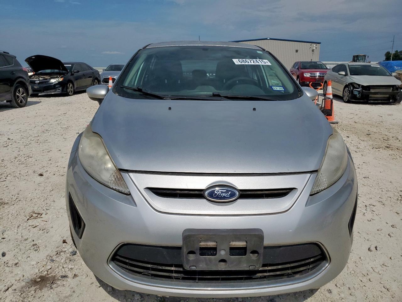 2012 Ford Fiesta Se - Фото 5